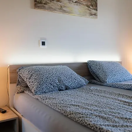 Cozy דירה רוביני